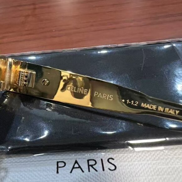 Celine Triomphe Metal CL40235U 30N Oval Sunglasses in Gold with Green Lenses - Picture 6 of 8